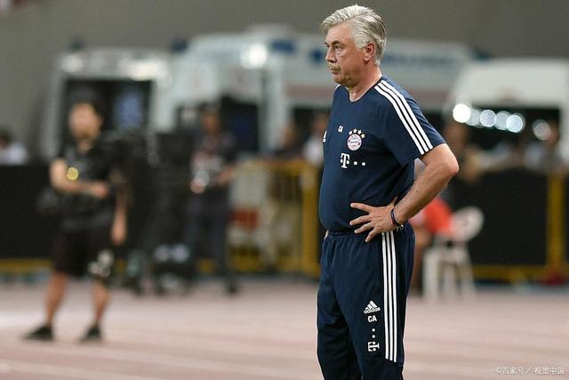 WCBA-韩旭19+8李梦13分 四川女篮13连胜领跑